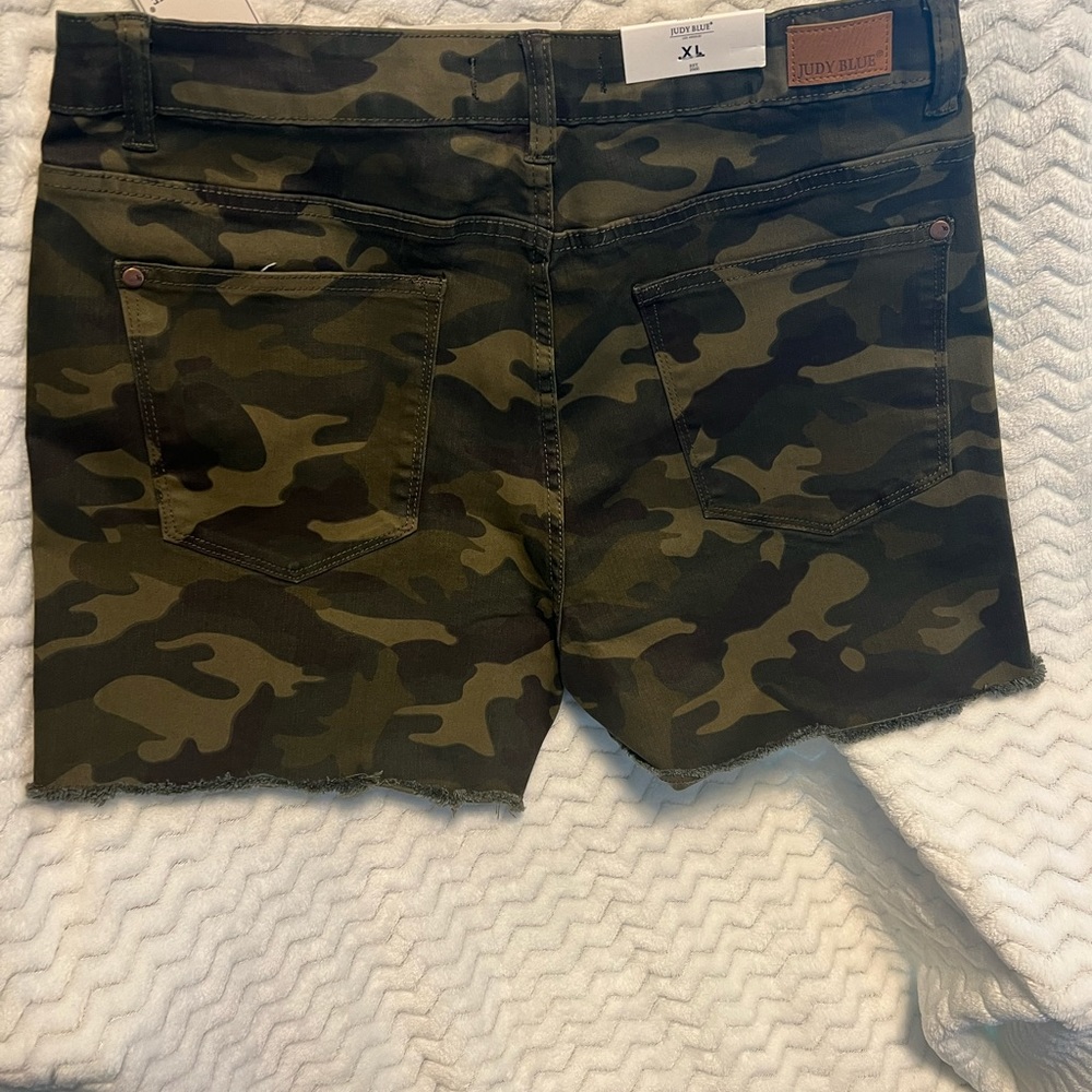 Judy Blue XL cammo shorts.